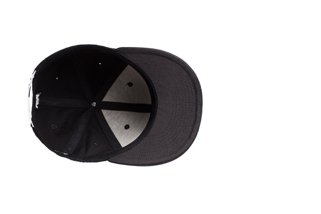 Crest Snapback | Pitch Black